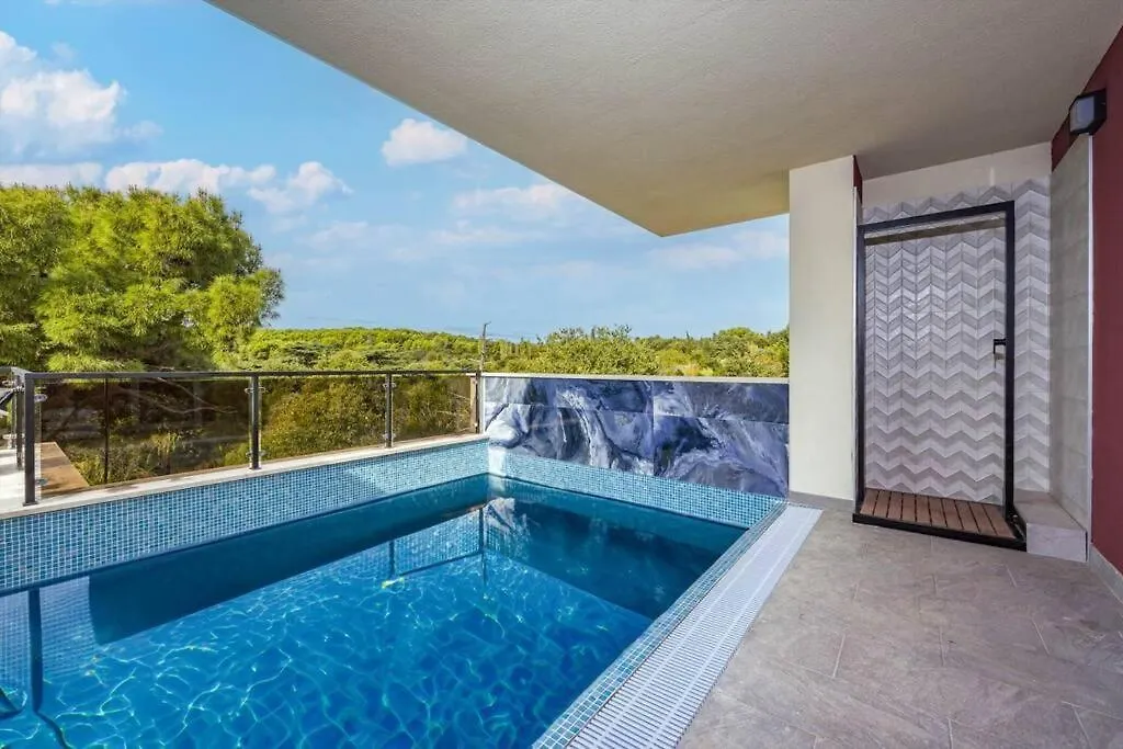 Villa Palma - Seaside Luxury Villa For 6 Person! Pula