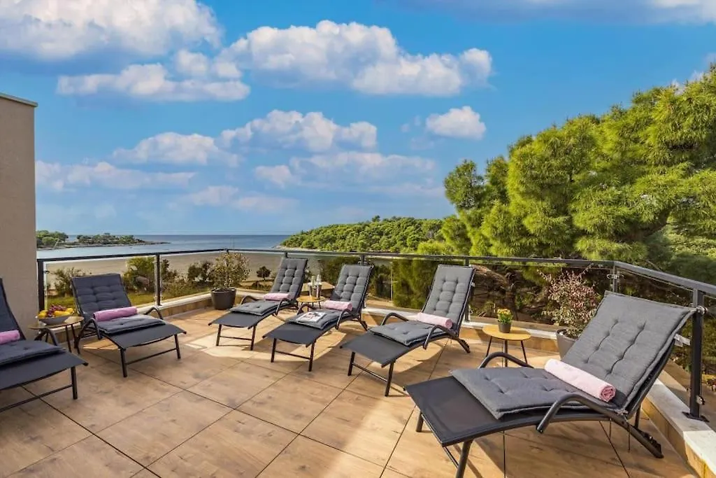 Villa Palma - Seaside Luxury Villa For 6 Person! Pula