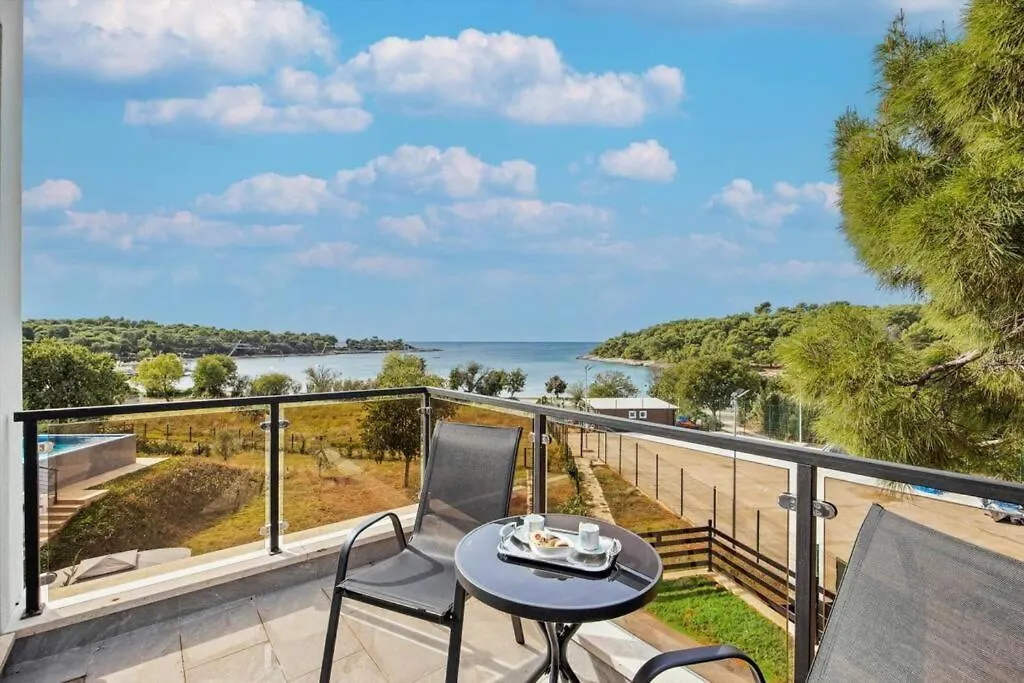 Villa Palma - Seaside Luxury Villa For 6 Person! Pula Croatia