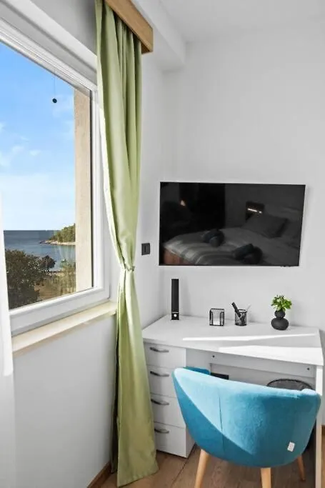 Villa Palma - Seaside Luxury Villa For 6 Person! Pula